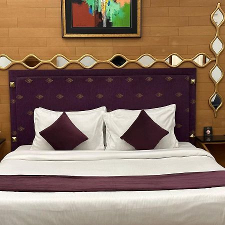 Lawrence View Hotel, Lahore Bagian luar foto