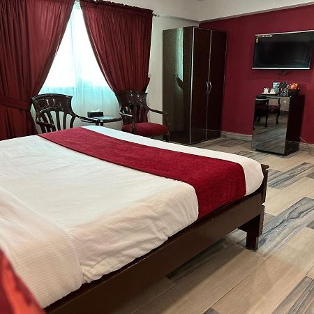 Lawrence View Hotel, Lahore Bagian luar foto