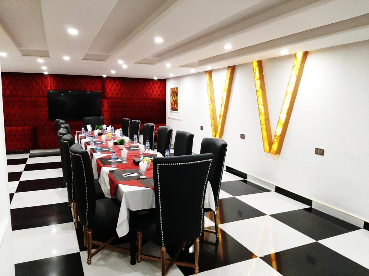 Lawrence View Hotel, Lahore Bagian luar foto
