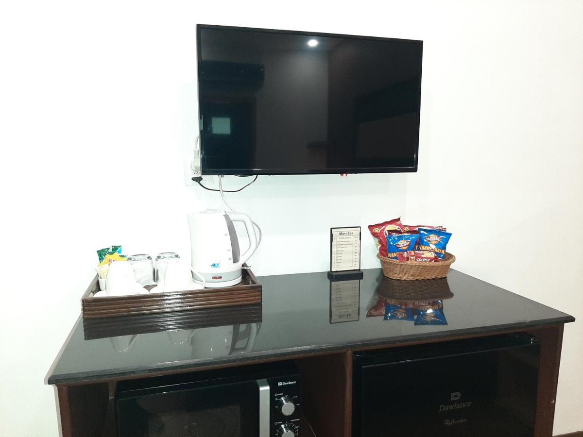 Lawrence View Hotel, Lahore Bagian luar foto