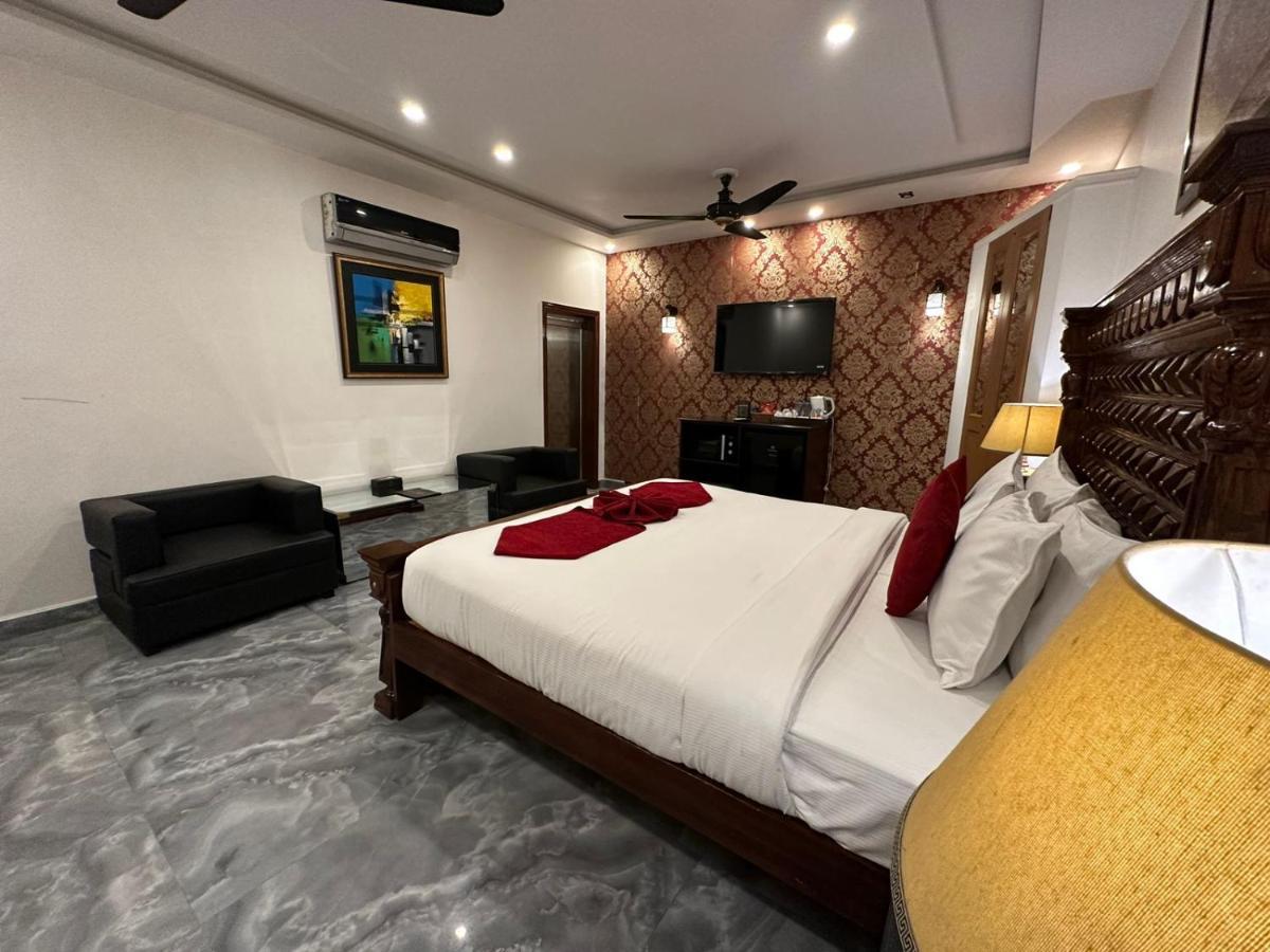 Lawrence View Hotel, Lahore Bagian luar foto