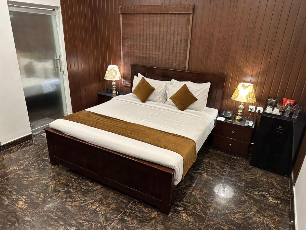 Lawrence View Hotel, Lahore Bagian luar foto