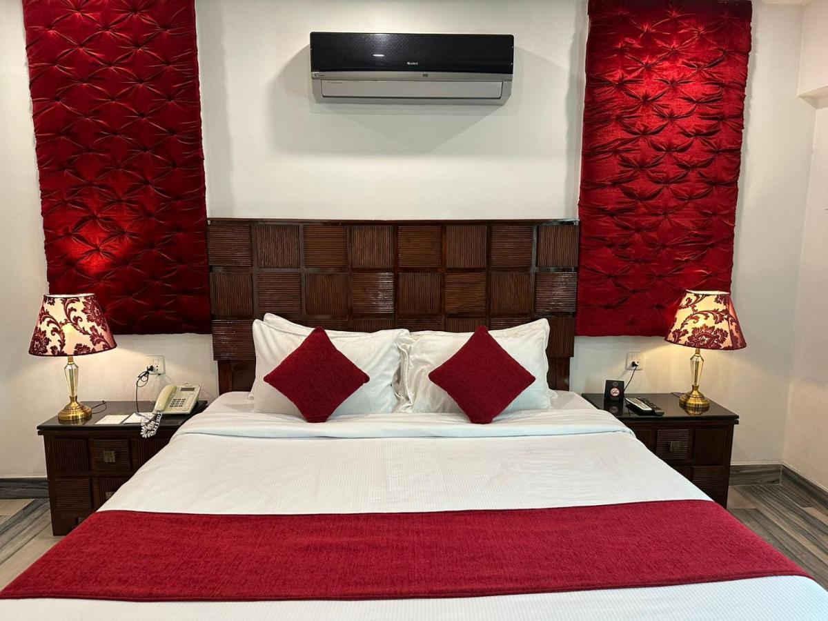 Lawrence View Hotel, Lahore Bagian luar foto